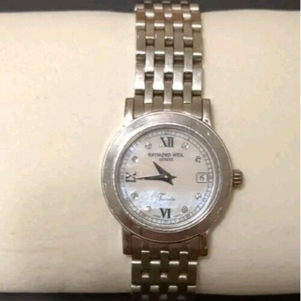 Raymond Weil Silver Tone Toccata Ladies watch 5393 MOP Swiss Made Diamonds